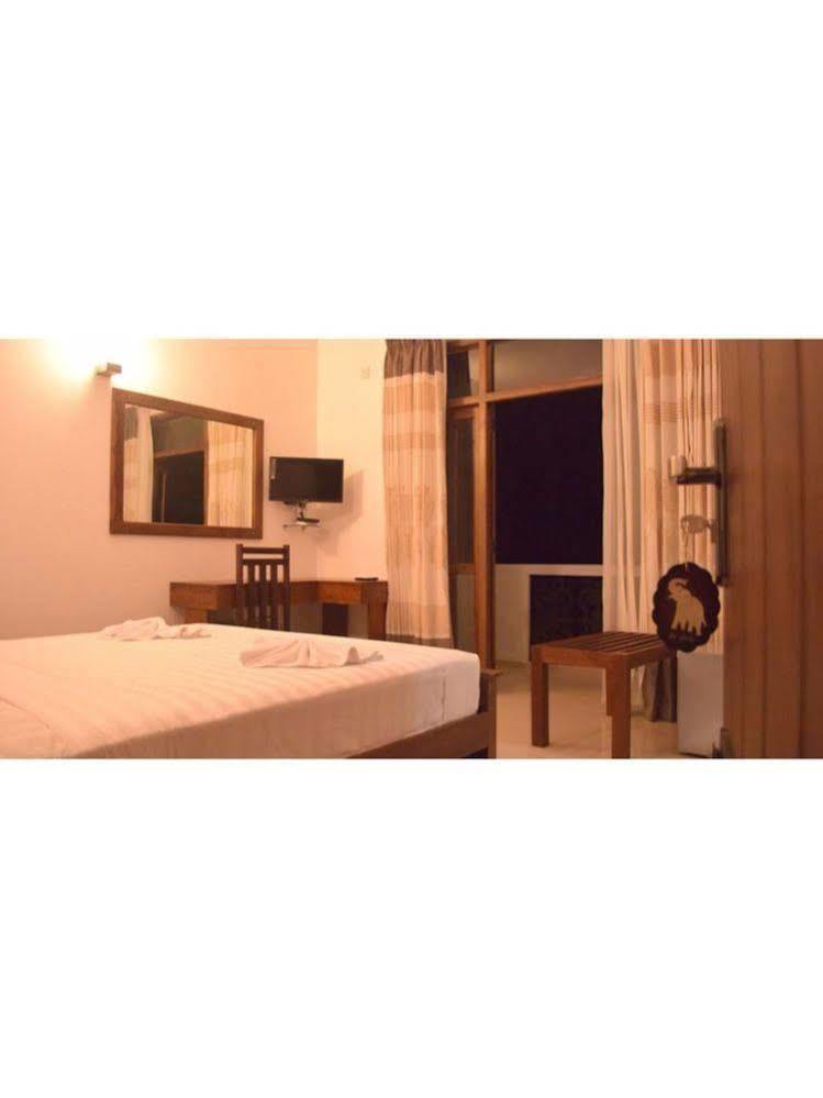 Vista Liyya Residence Kandy Bagian luar foto