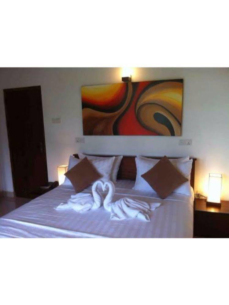 Vista Liyya Residence Kandy Bagian luar foto